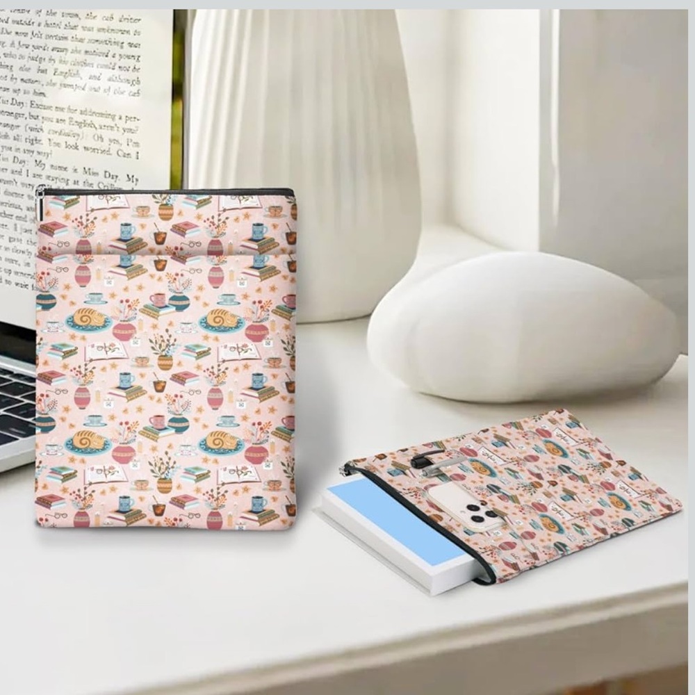 Cozy Bookish Patterned Tablet Sleeve
